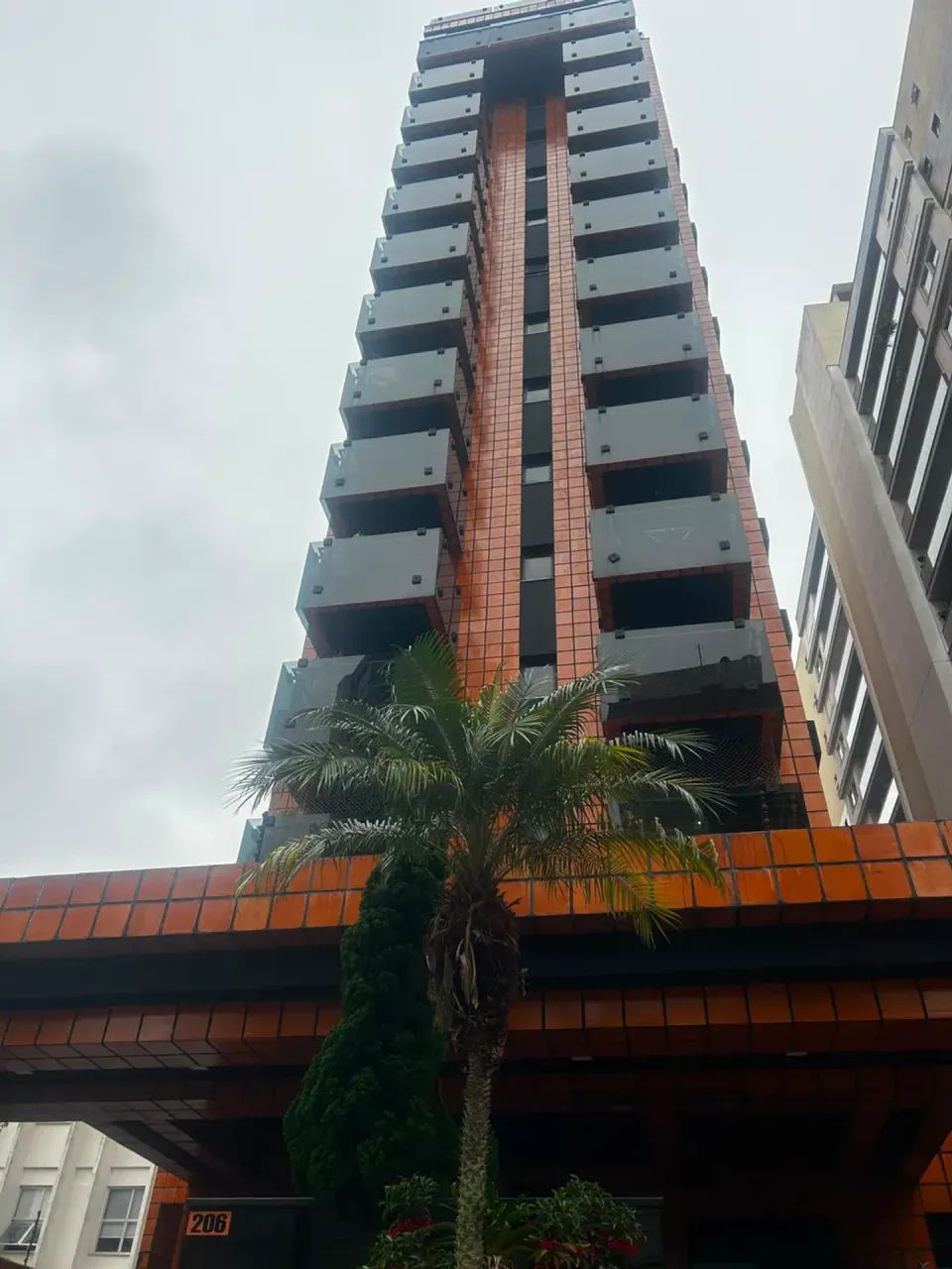 Apartamento para venda com 4 dormitórios no Centro - Florianópolis - SC - Foto 2