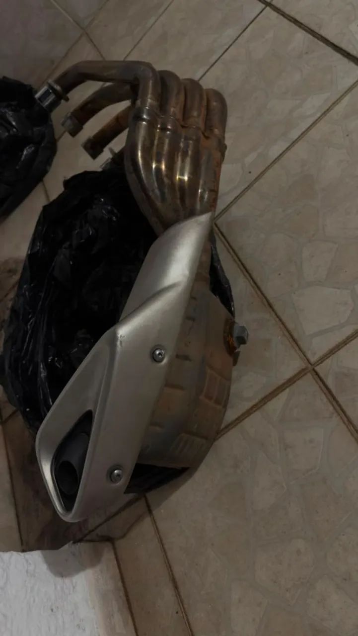 Escapamento CBR650F - Foto 3