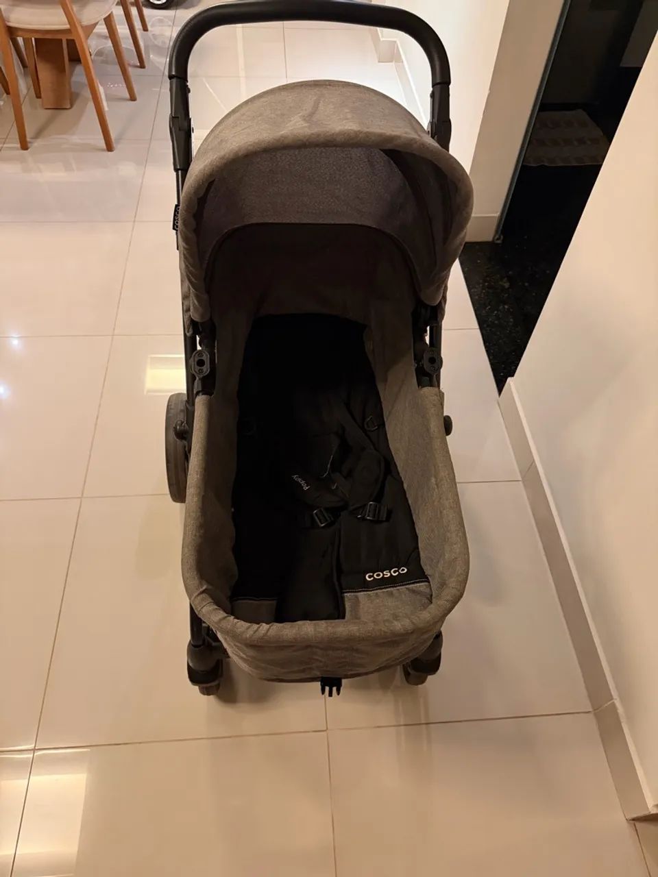 Carrinho de bebê - Cosco - Preto - Foto 4