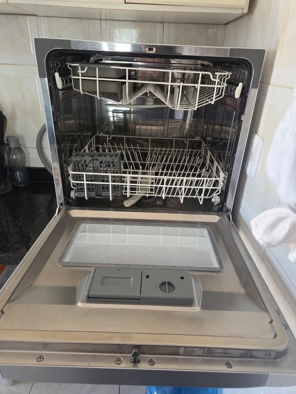 Lava-louças electrolux - Foto 3