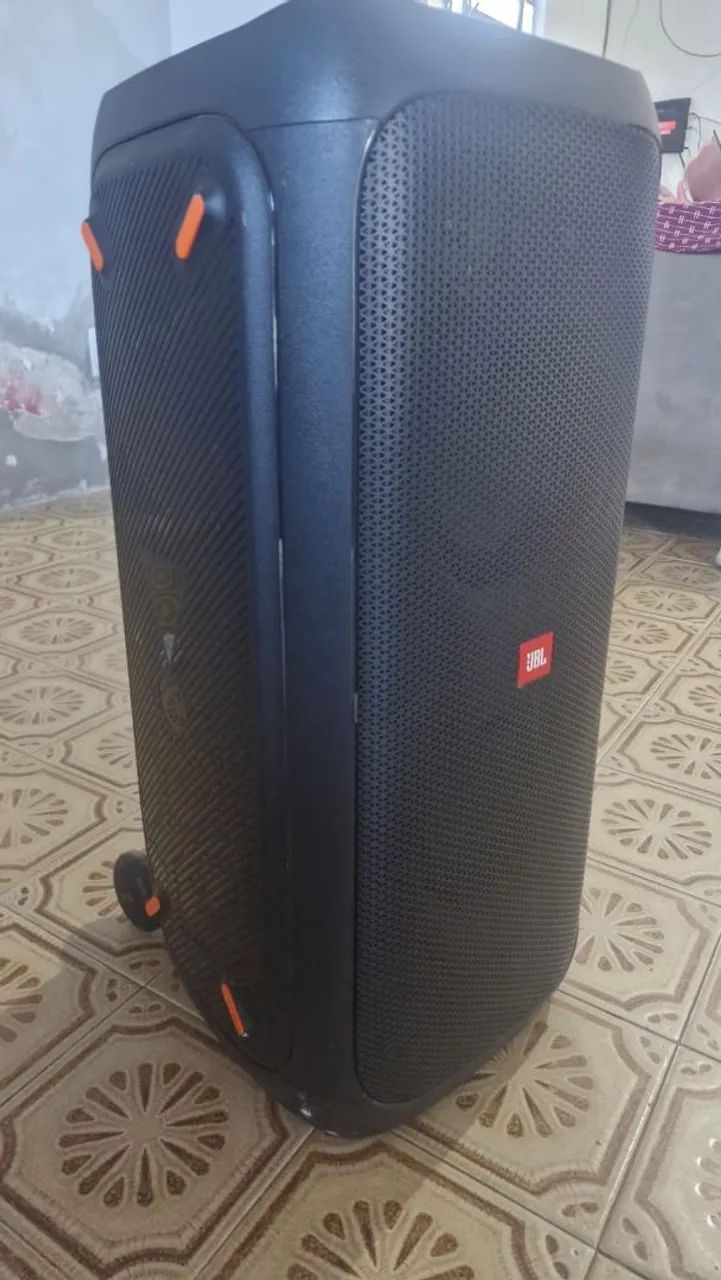 JBl 310 muito nova - Foto 2