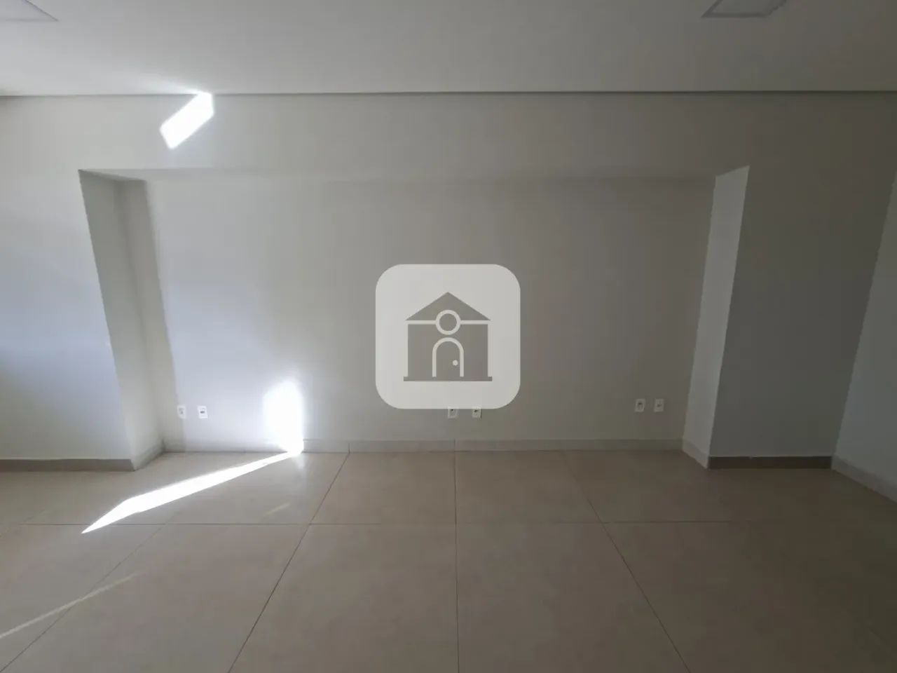 Sala Comercial para locação e venda no bairro Brasil - Foto 3
