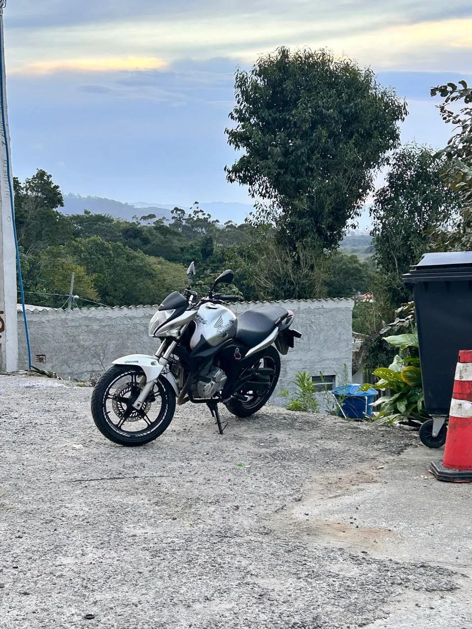 Honda cb300r em ótimo estado!!  - Foto 2
