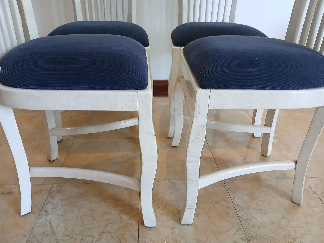 4 Cadeiras de Jantar - Fortes e Elegantes - Foto 3