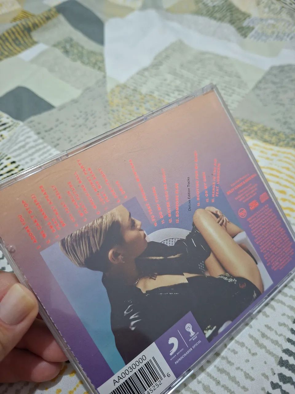 CD - Miley Cyrus Bangerz (original) - Foto 3