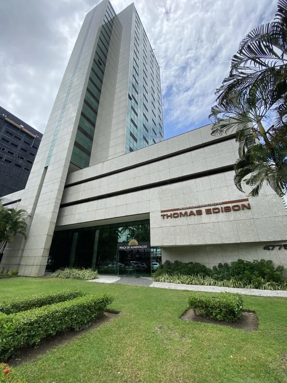 Emp. Thomas Edison, Sala 150 m²,  2 Banheiros, 5 vagas - Recife - PE