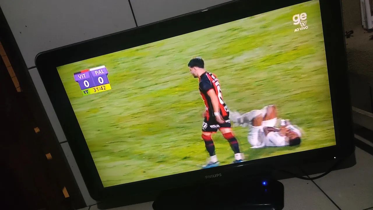Tv Philips 42 polegadas não é esmart  - Foto 2