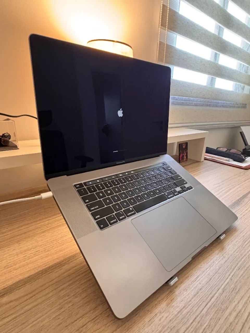 MacBook Pro 15.4" 2019 i7 - Foto 5
