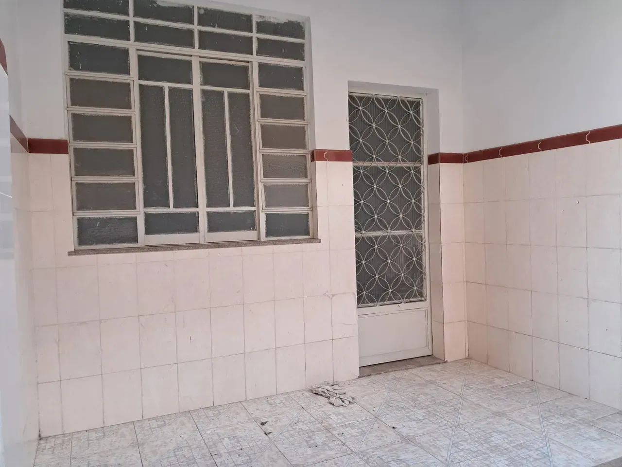 Paraíso - ótima casa com 2 quartos comodos grandes varanda - Foto 2