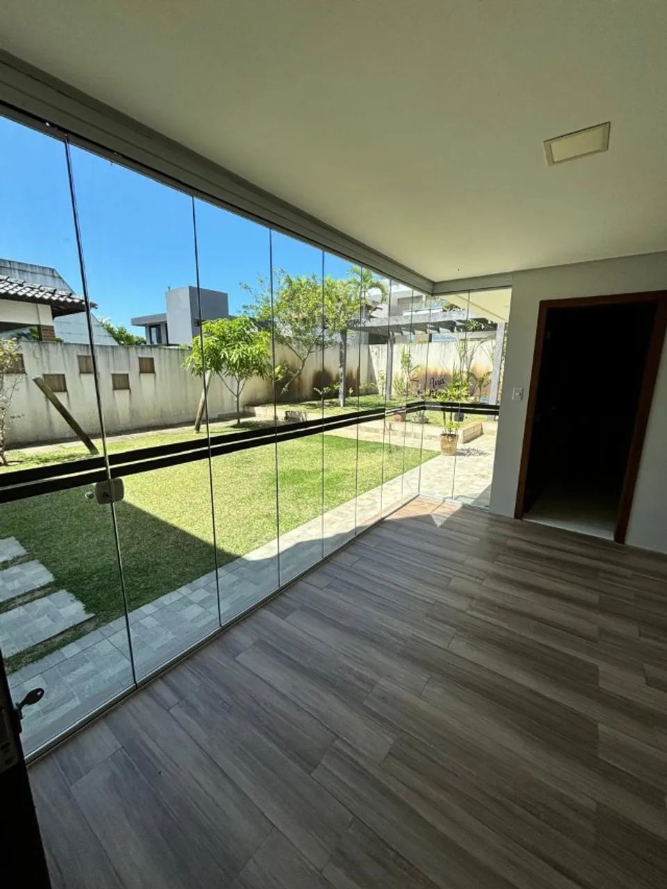 Excelente casa 5 suítes + DCE e ampla área verde. Maikai Residencial - Foto 3