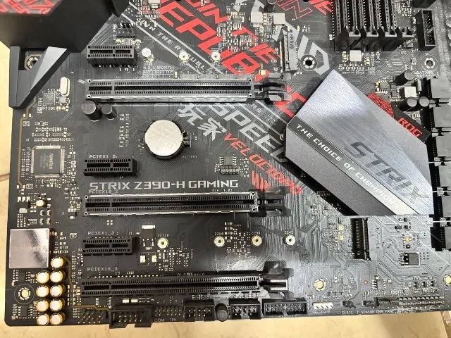 Kit:I7 9700k + Rog Strix z390-h gaming - Peças de Hardware