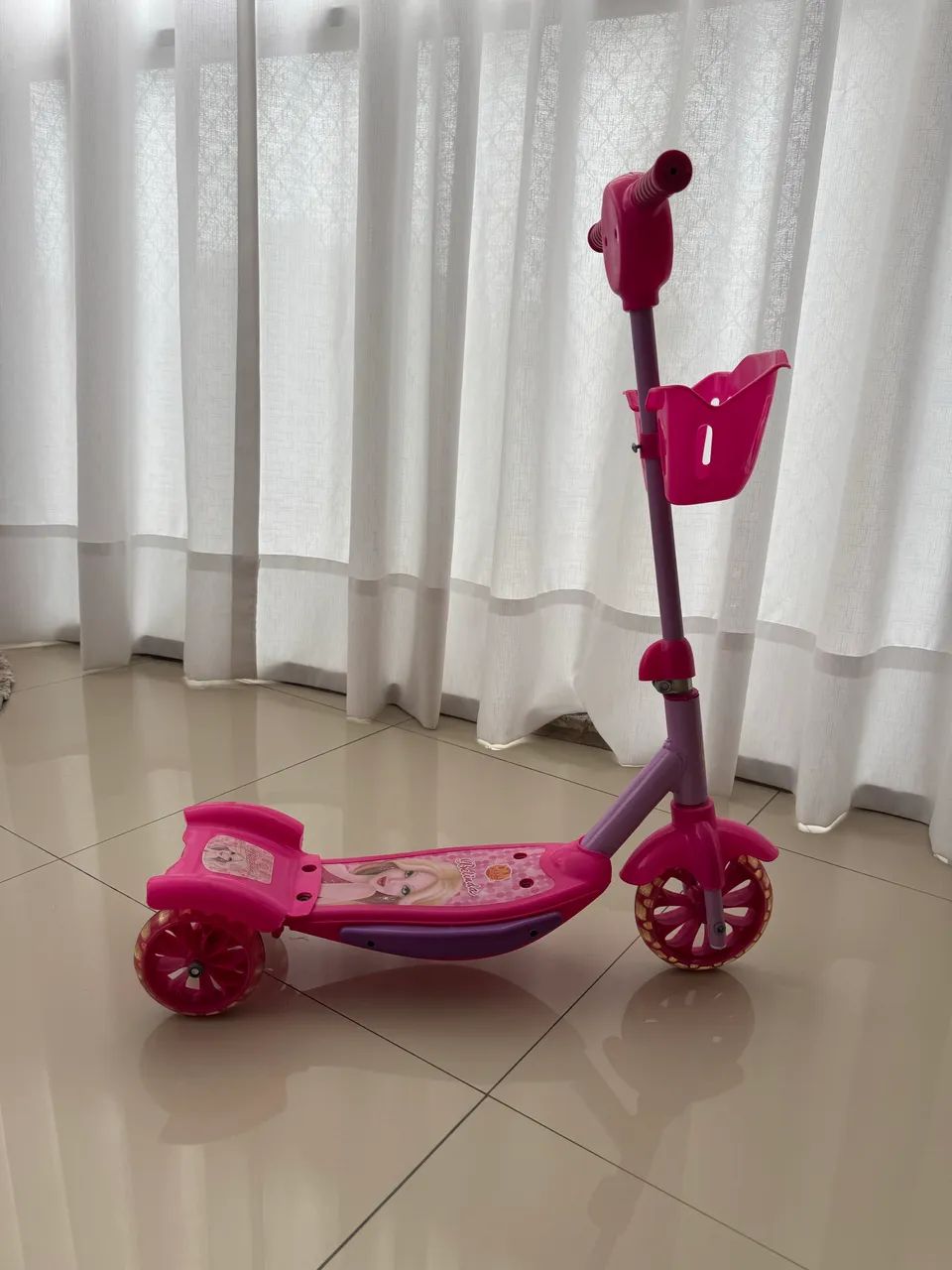 Patinete infantil Barbie - Foto 2
