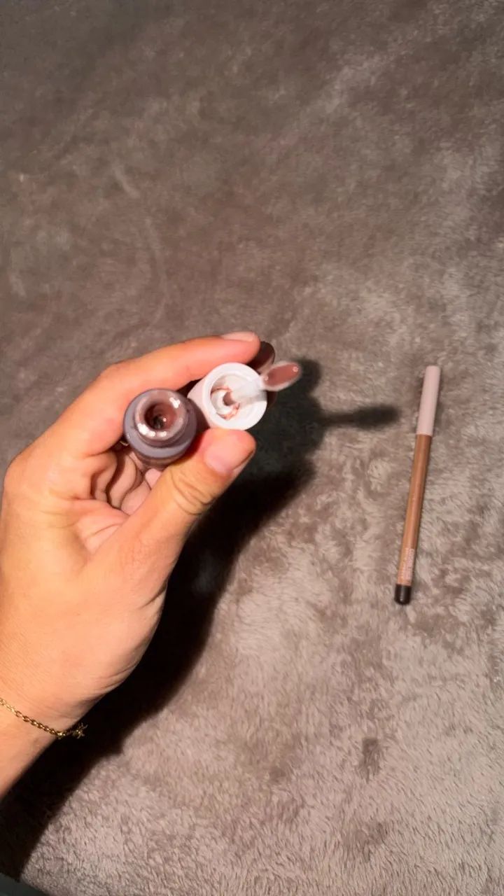 Kit labial de kylie jenner cosmetics gloss - Foto 2