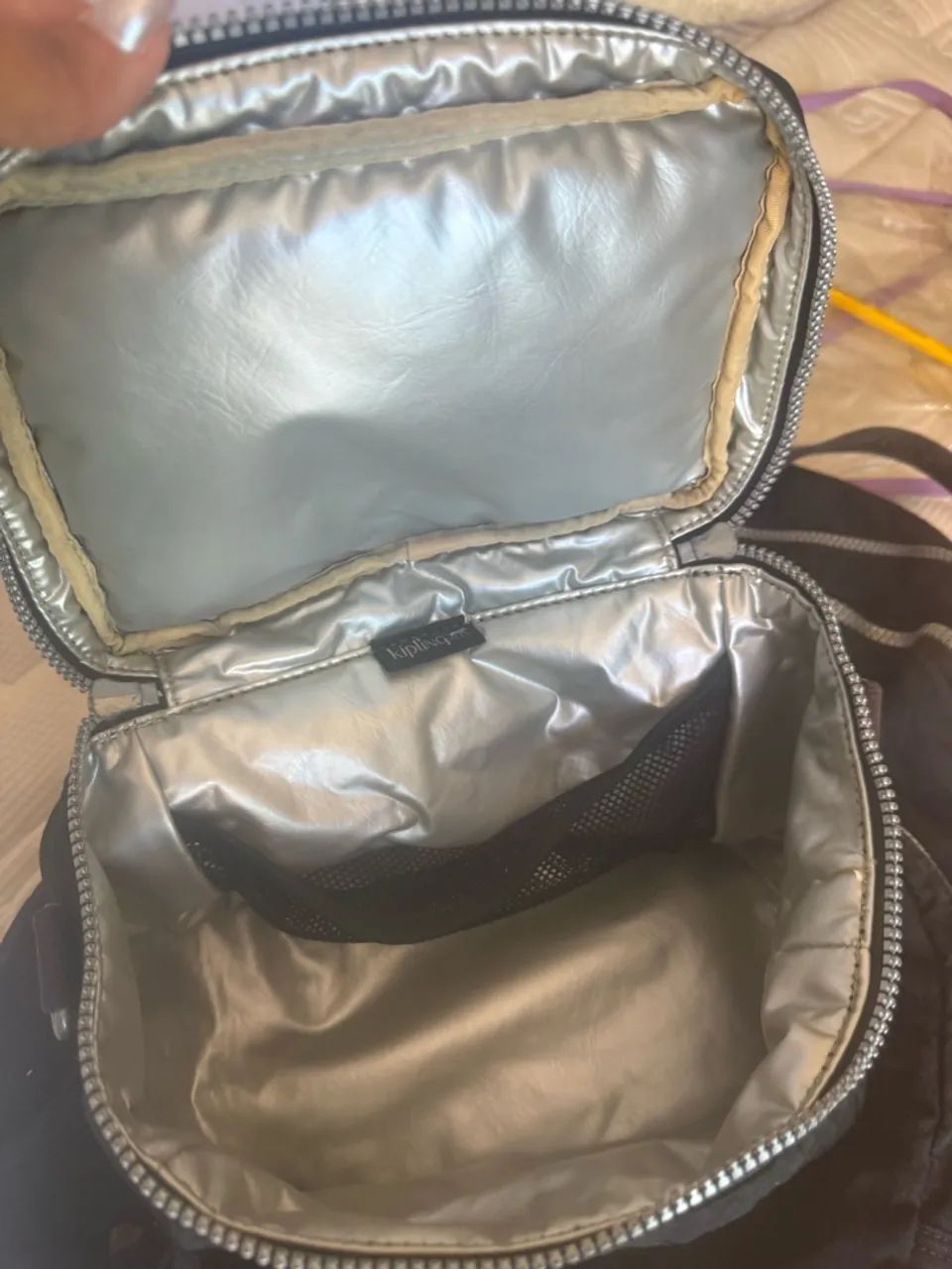 Bolsa e lancheira térmica preta klipng  - Foto 3
