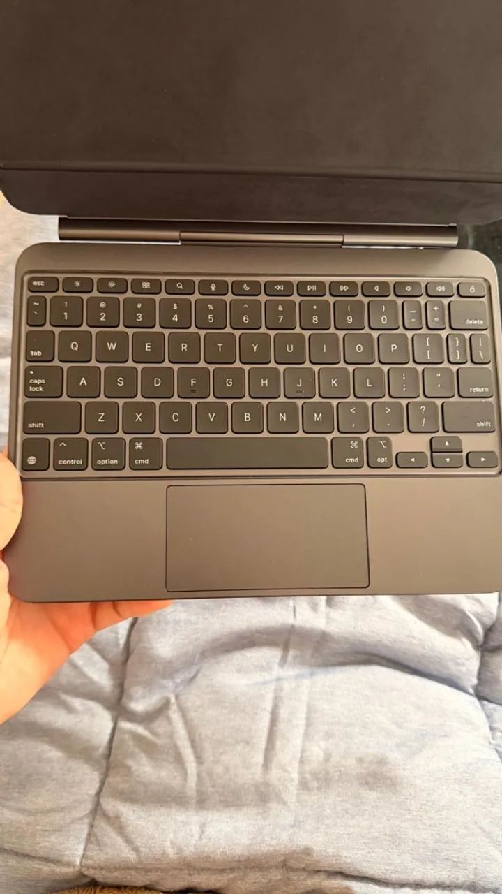 iPad 11" Pro M4 + MagicKeyboard original + Apple Pen Pro ver 2 - Foto 5
