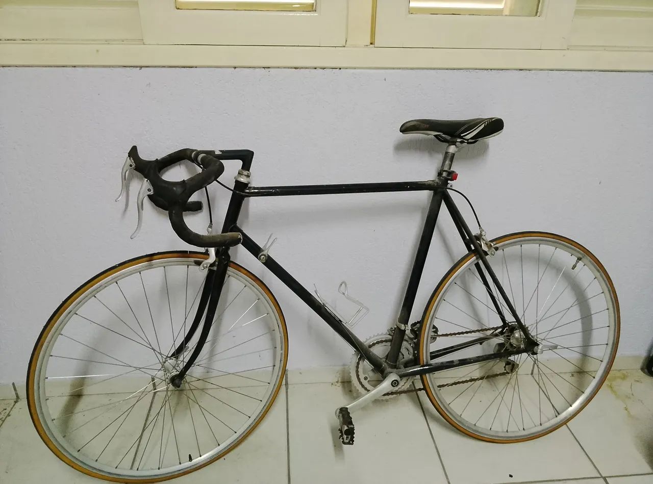 Vendo Bicicleta antiga Specialized  - Foto 2