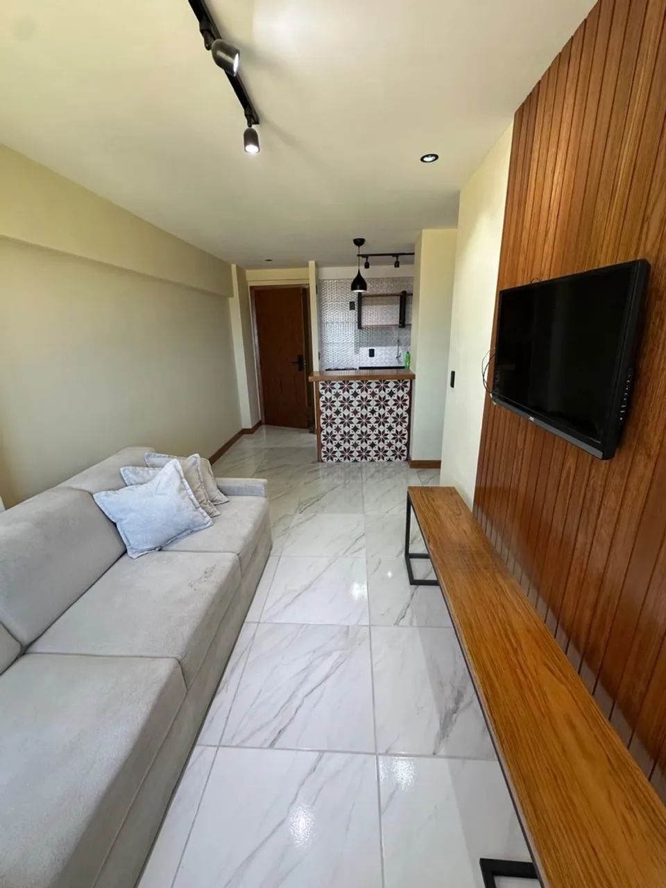 APARTAMENTO TOTALMENTE MOBILIADO! - Foto 2