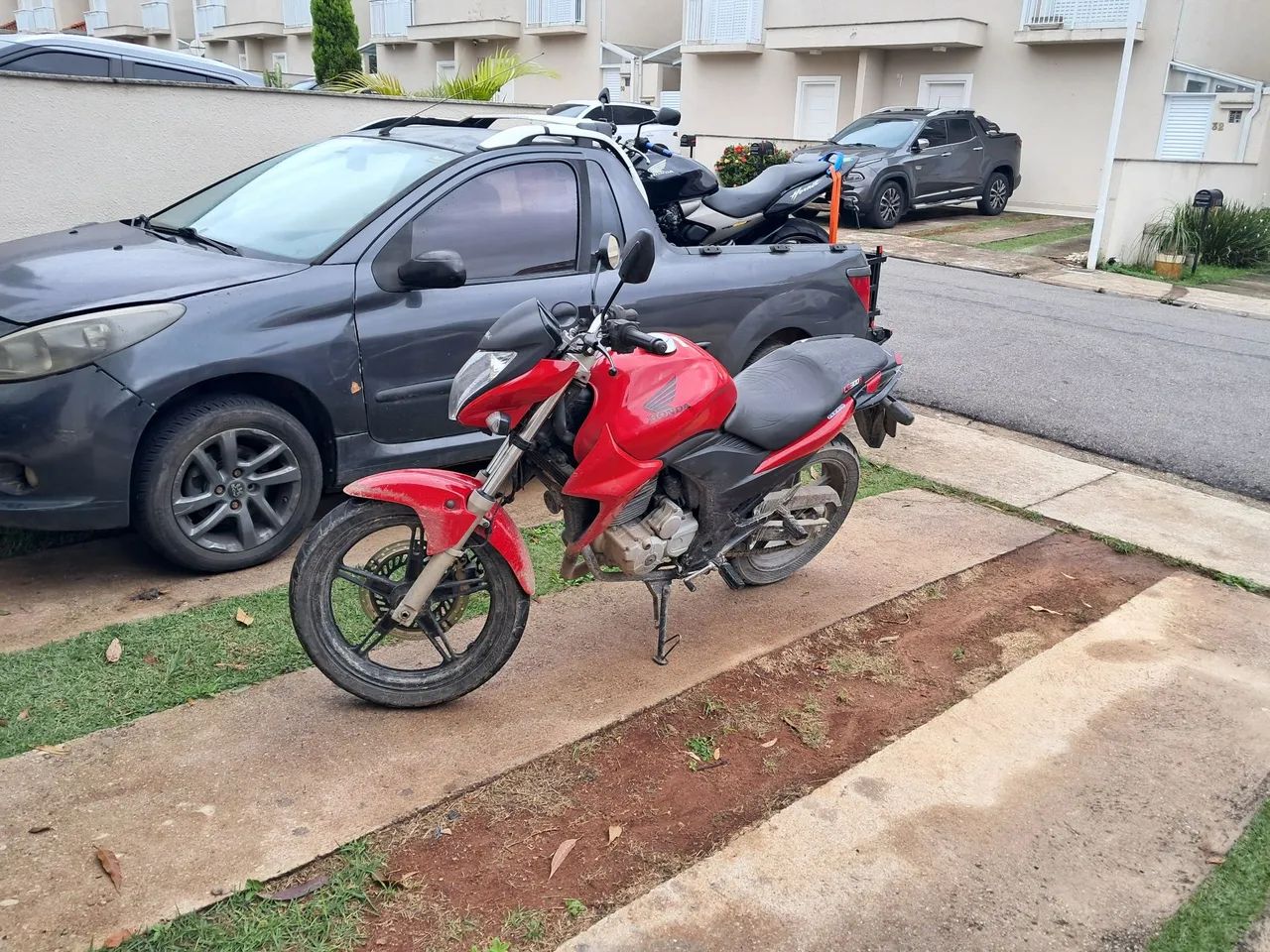 Cb 300 2015 - Foto 3