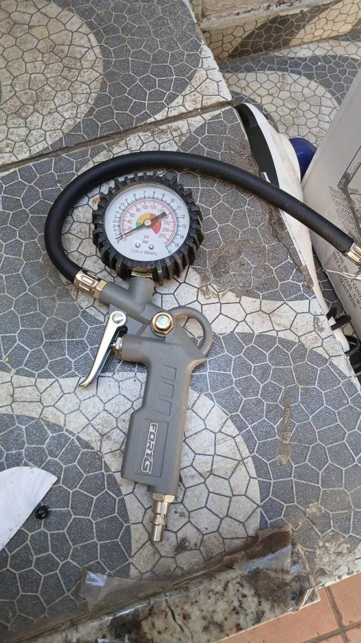 Pistola de pintura de Gravidade - Calibrador e inflador  - Foto 2