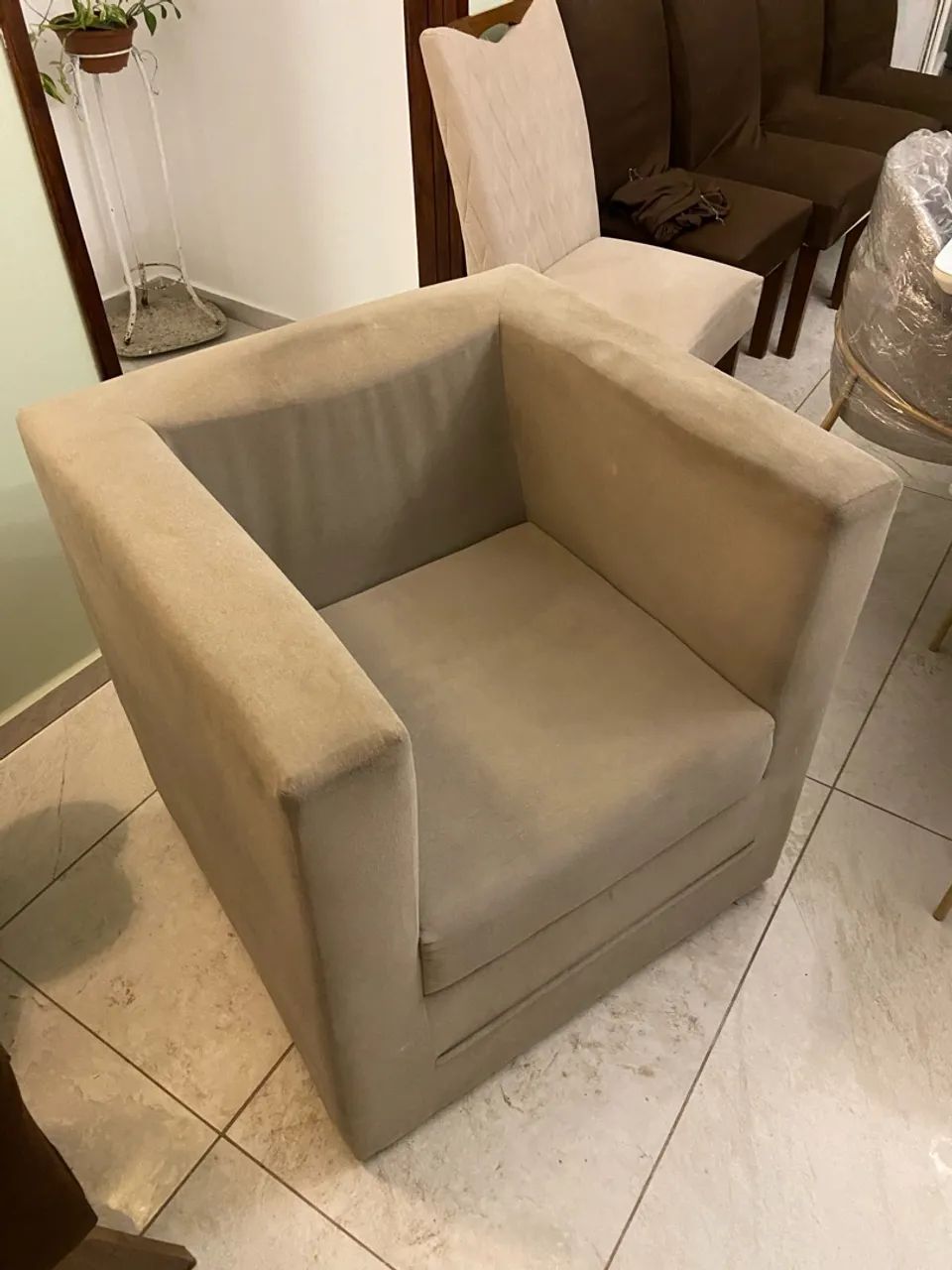 Poltrona quadrada  - Foto 2