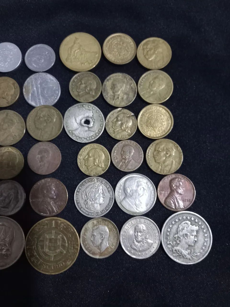 MOEDAS ANTIGAS DO BRASIL E VÁRIOS PAÍSES  - Foto 2