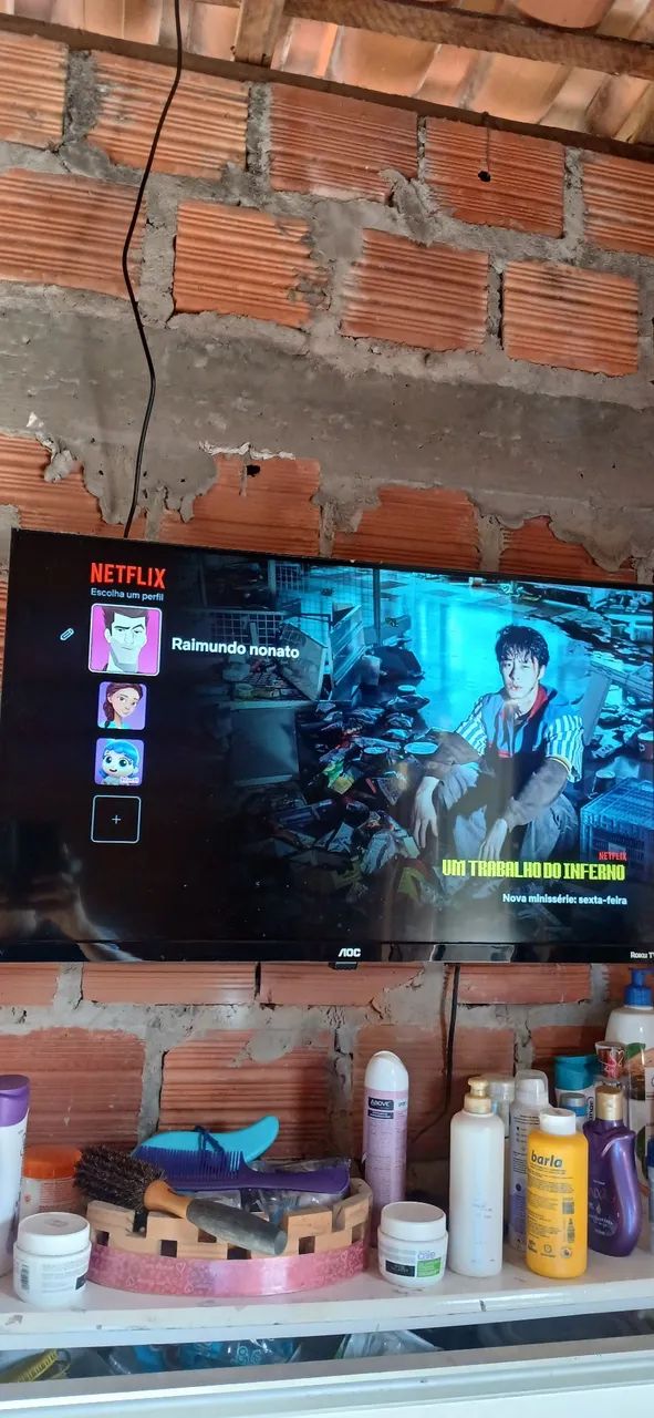 TV AOC PRATICAMENTE NOVA - Foto 4