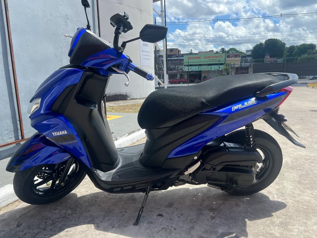 Yamaha fluo 125 