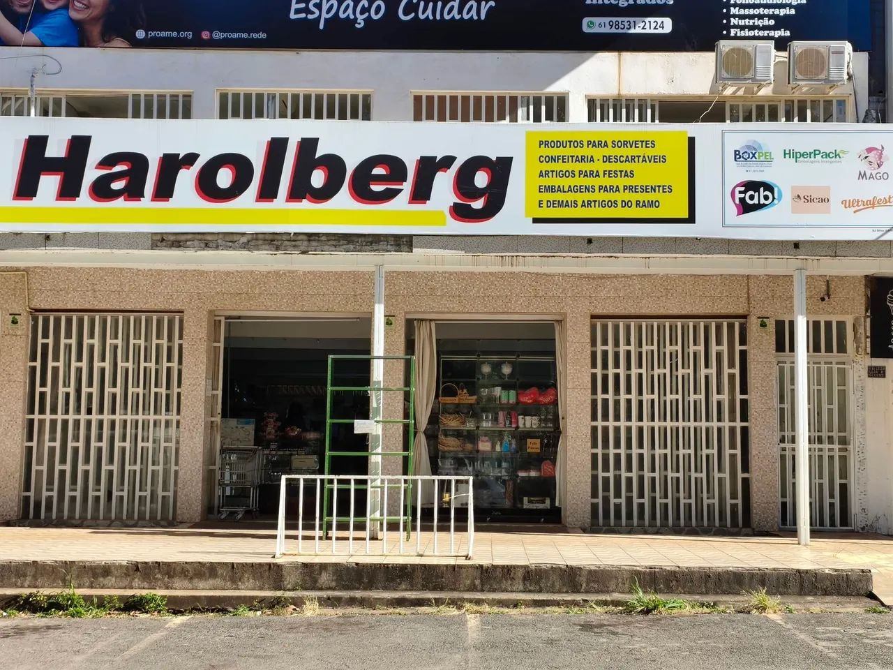 Loja de artigos para confeitaria e descartáveis 