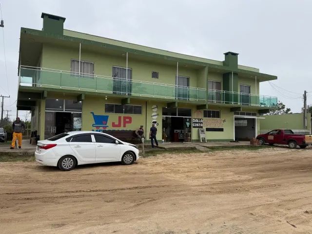 Apartamentos em Balneário Gaivota c/ salas comercias