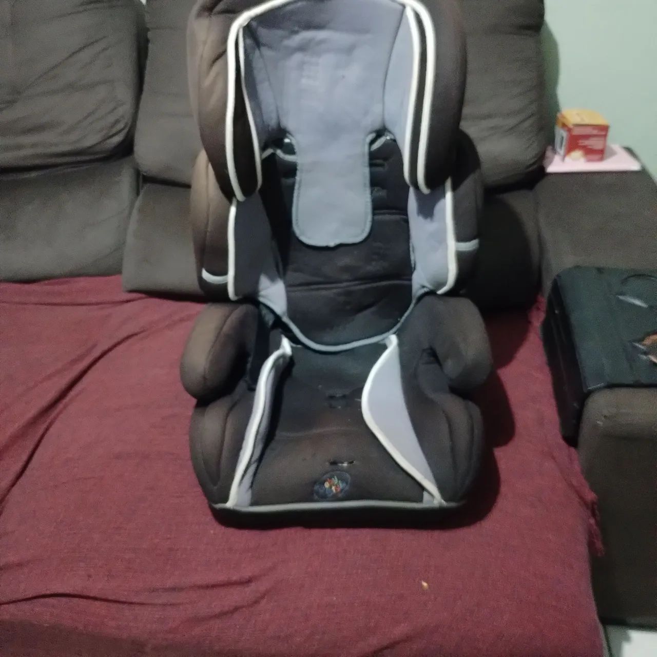 Vendo cadeirinha automotivo 