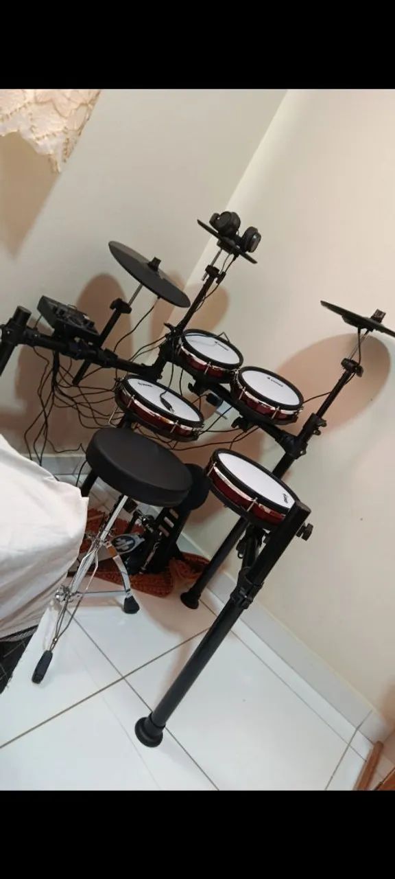 Bateria eletrônica nova