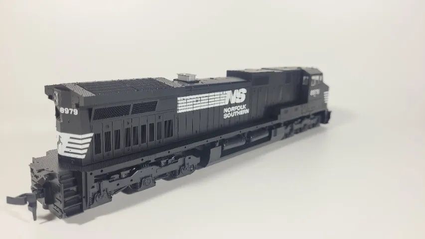 Locomotiva KATO HO C44-9W Norfolk Southern #8979 - Hobbies e