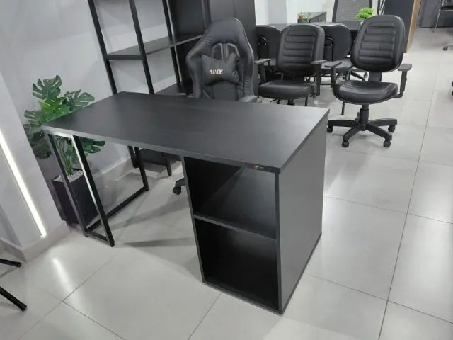 Mesa com Gaveteiro MDP na cor Preta - Foto 2