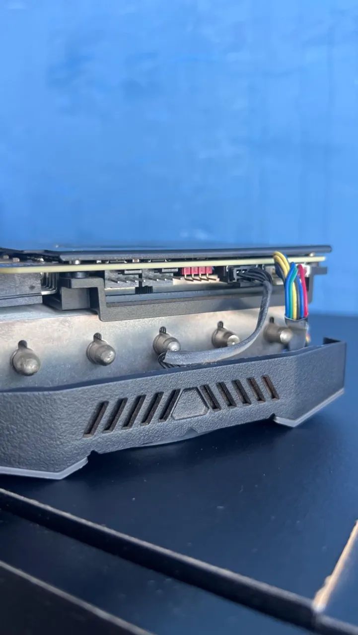 2080 ti rog strix 11gb com plástico - Foto 5