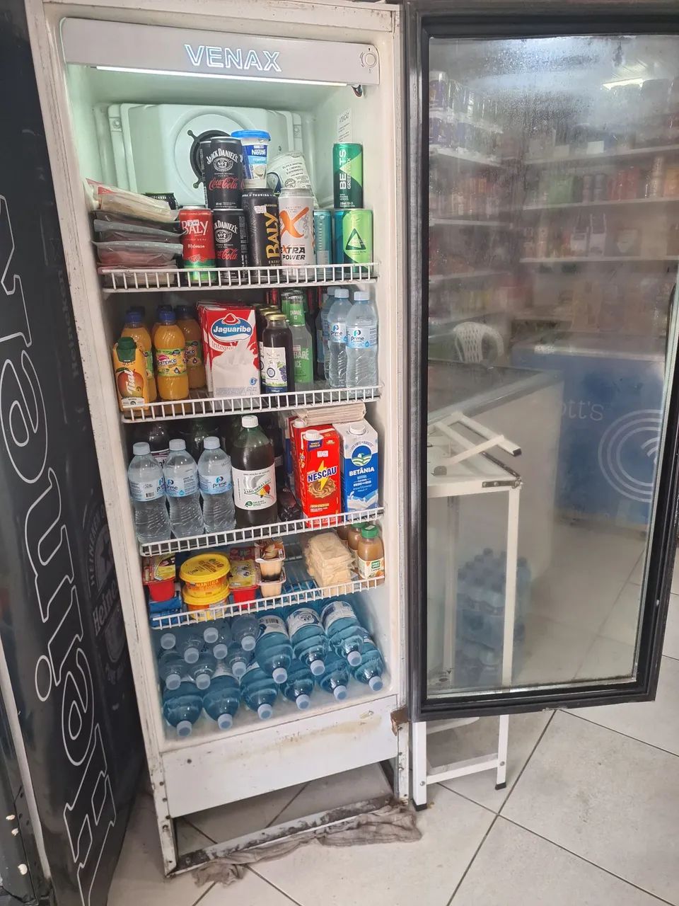Freezer vertical venax