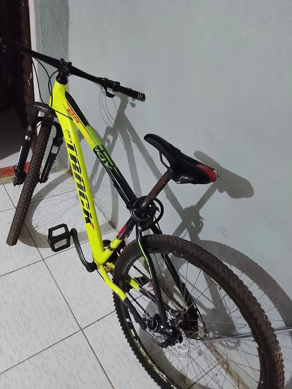 Vende-se bike Troy track aro 29 - Foto 3