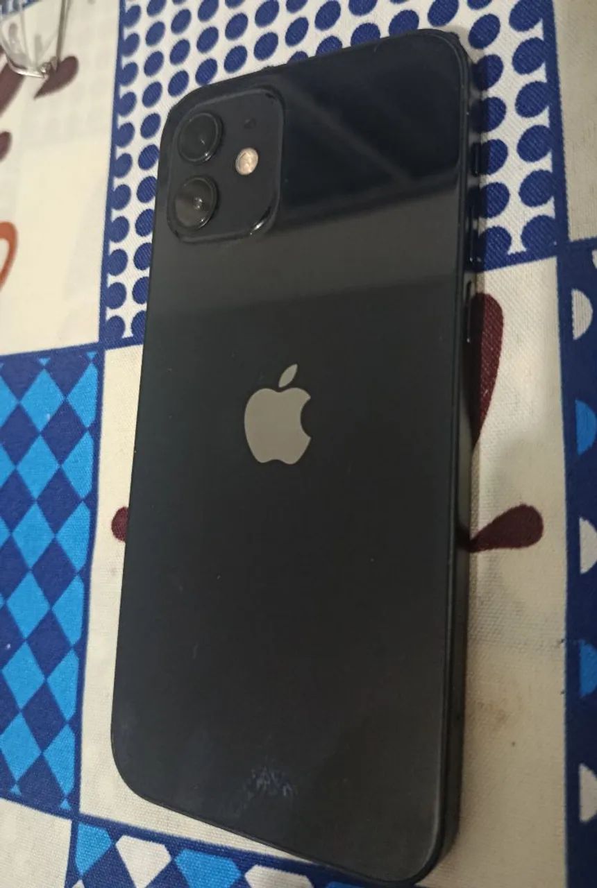 Vende-se celular iPhone 12 - Foto 4