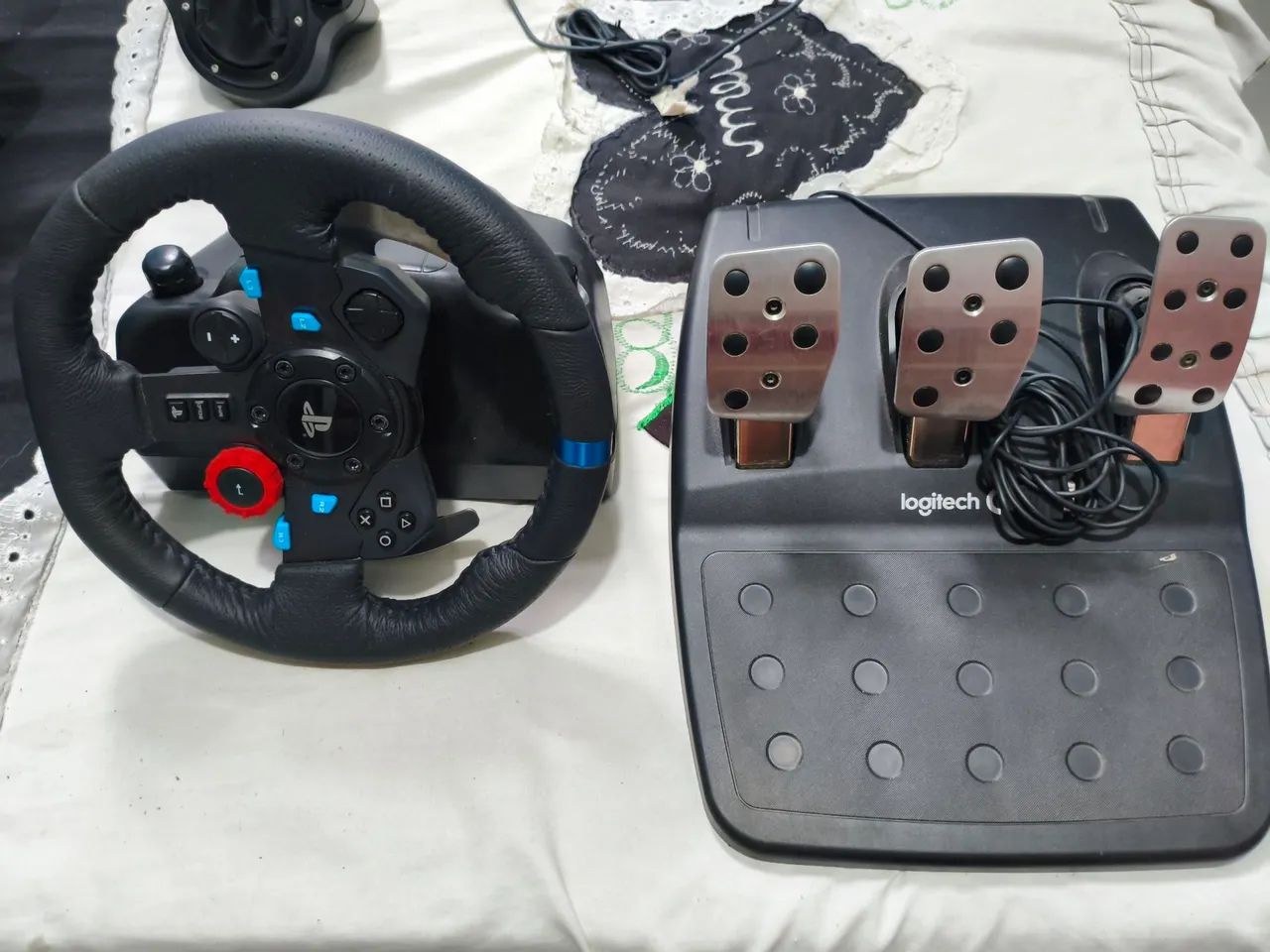 Kit Volante G29 + Pedal e Câmbio - Foto 2