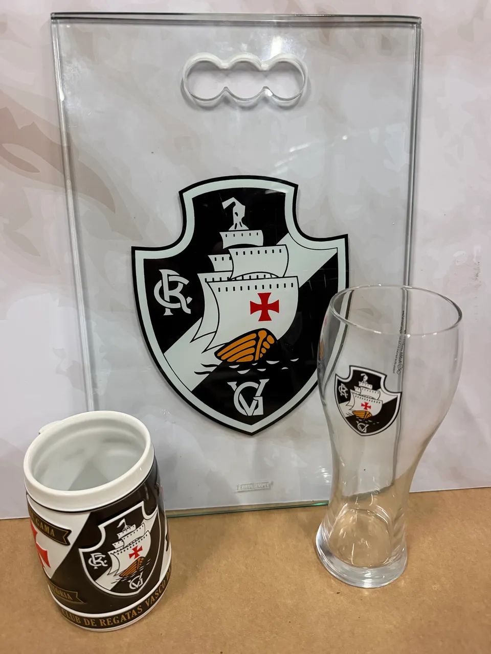 Vendo kit Vasco tábua caneca copo personalizado original ?