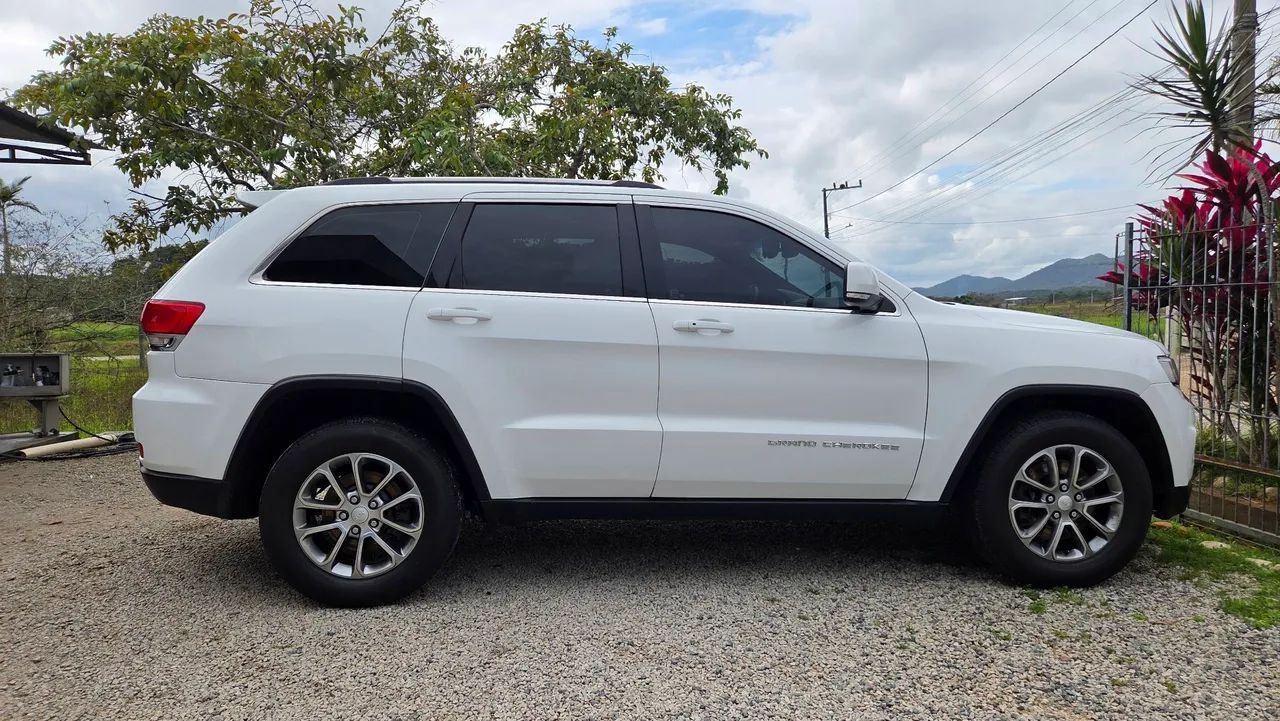 Jeep Grand Cherokee Grand Cherokee Laredo 3.6 4x4 V6 Aut. 2014