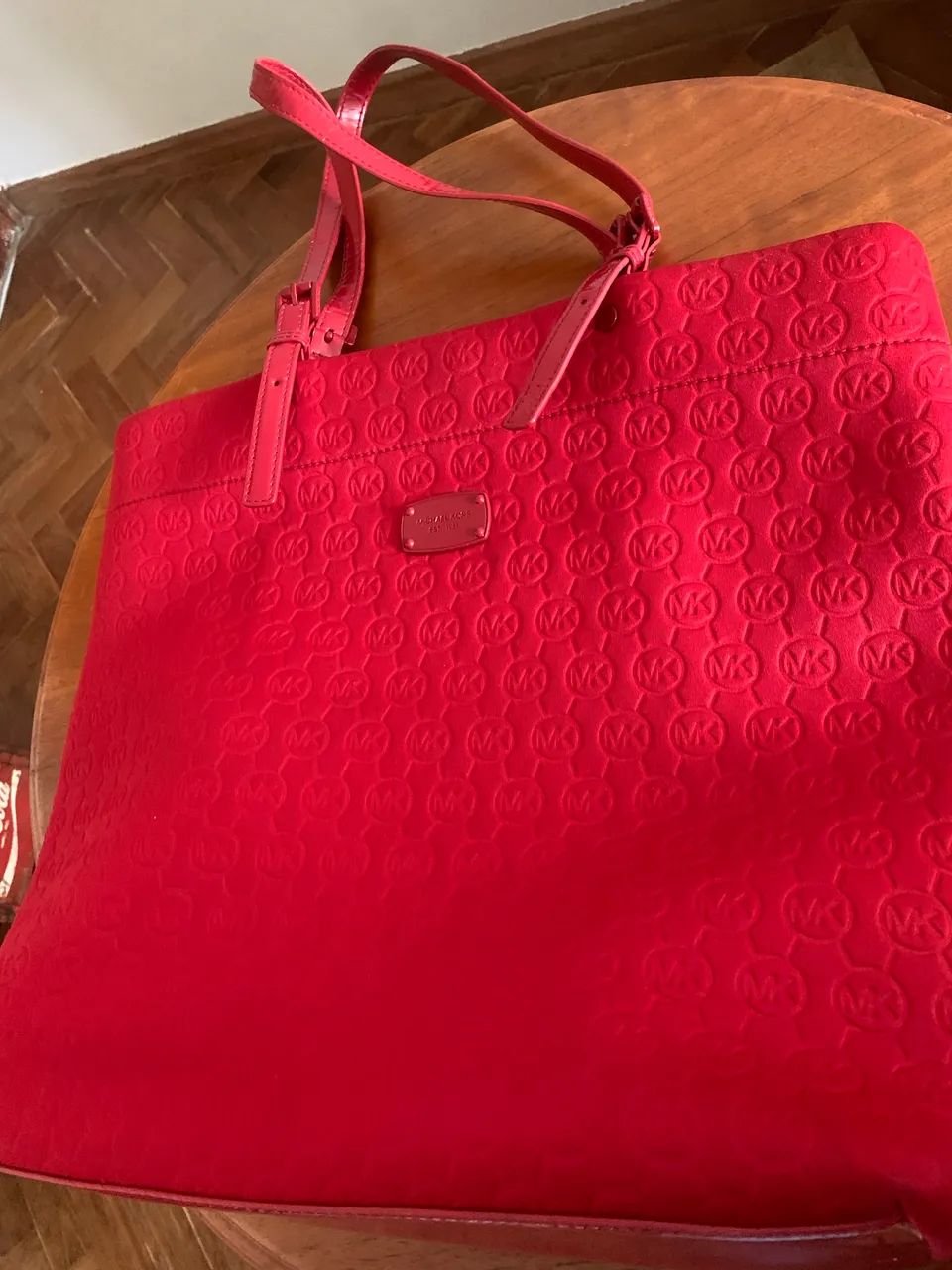 Bolsa vermelha em malha residente tamanho médio  - Foto 4