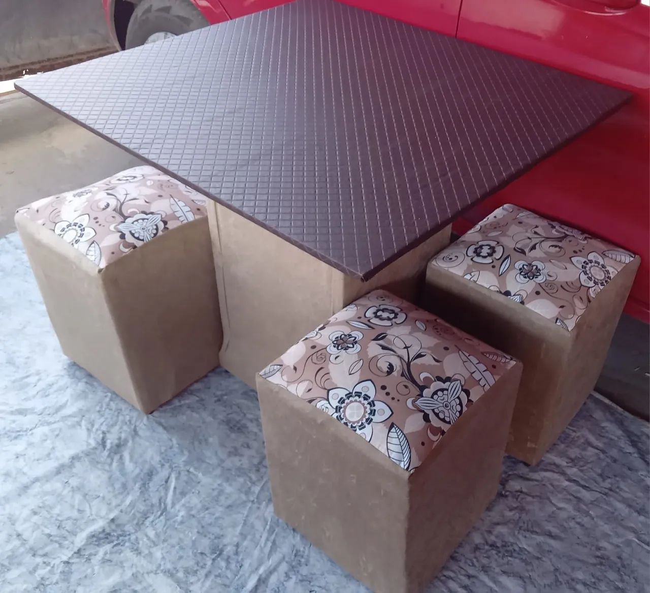 Sala de jantar com 4 puffs a pronta entrega  - Foto 4