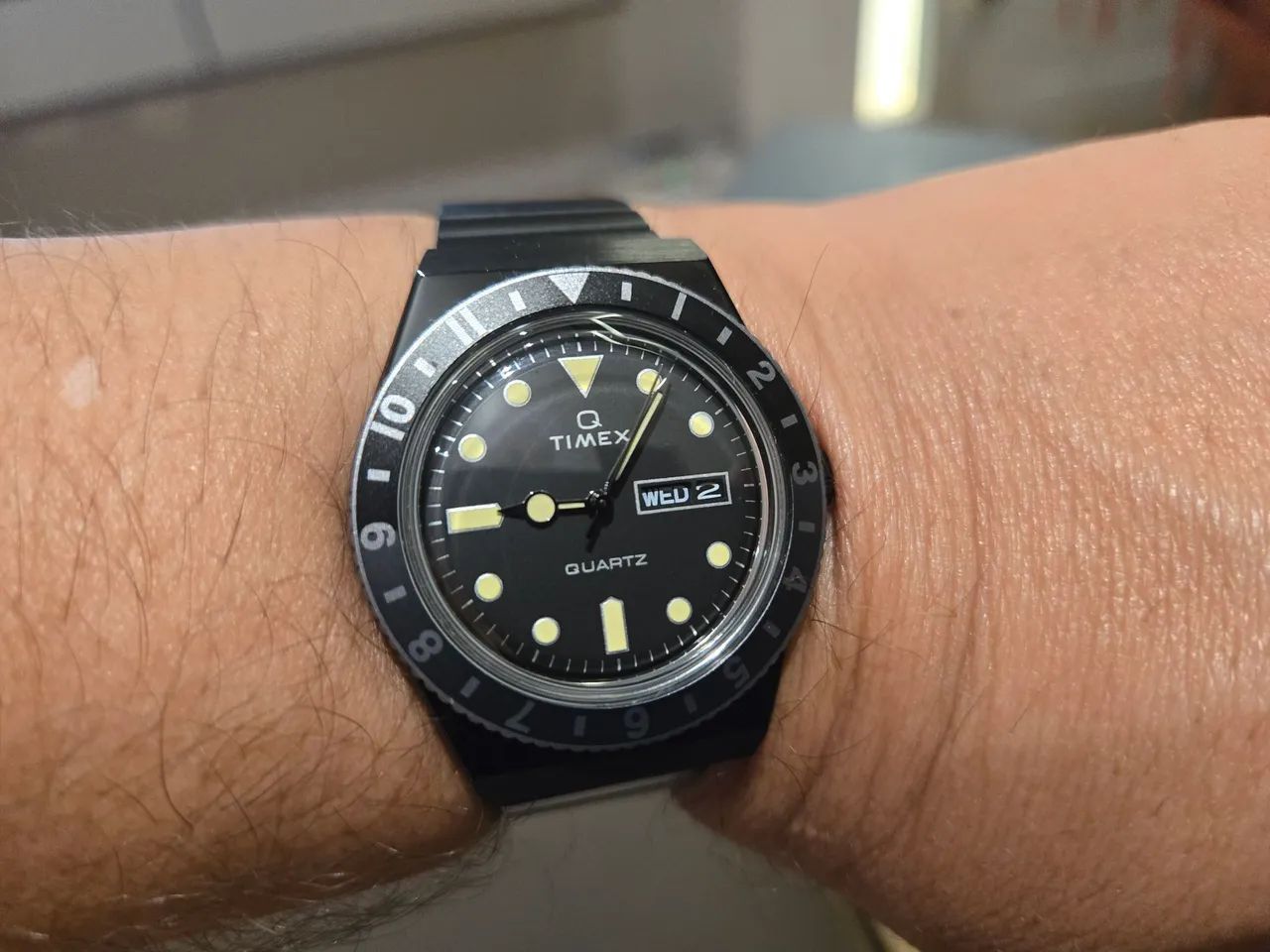 Relógio Q Timex Reissue 38mm All Black TW2U61600 - Completo - Foto 2