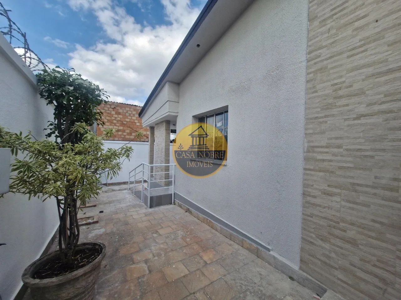 ESPETACULAR CASA 4 QUARTOS E DUAS SUITES, PARA VENDA NO RIACHO! - Foto 3