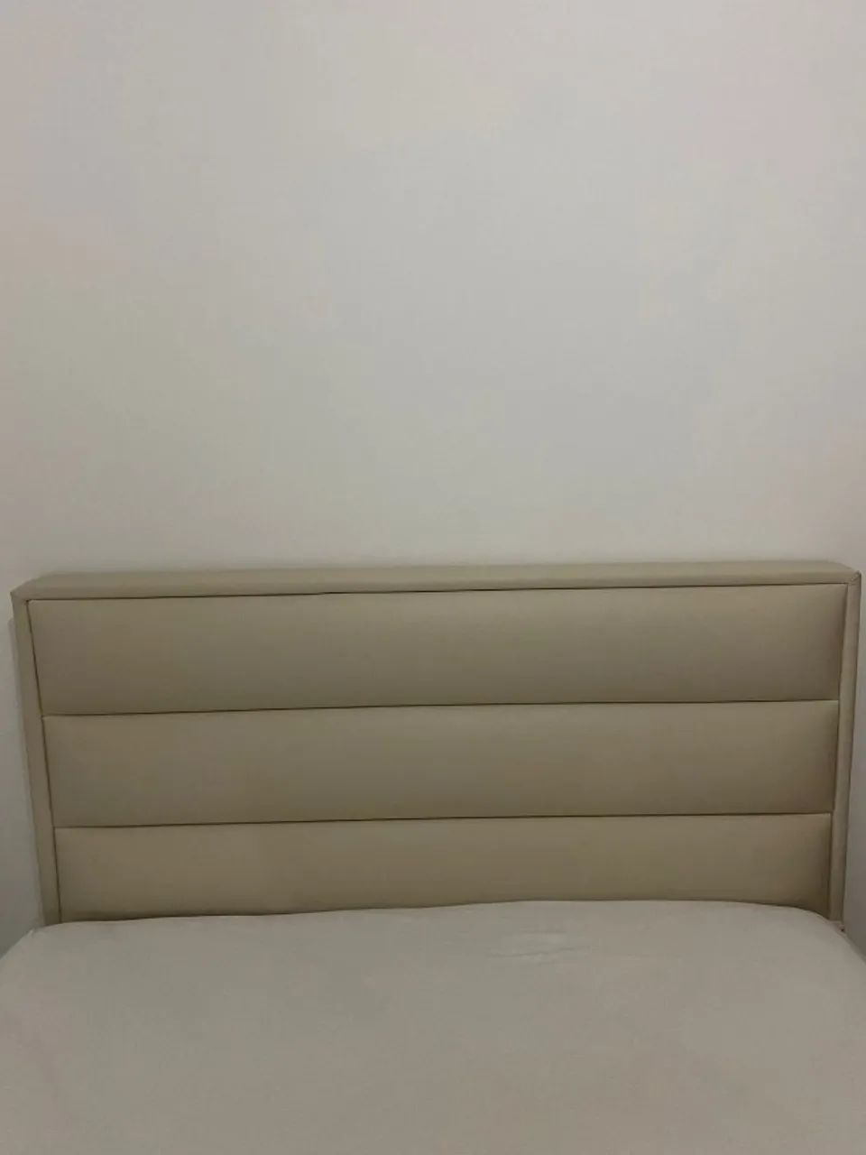 Cabeceira para Cama Box Casal - Moderna e Conservada