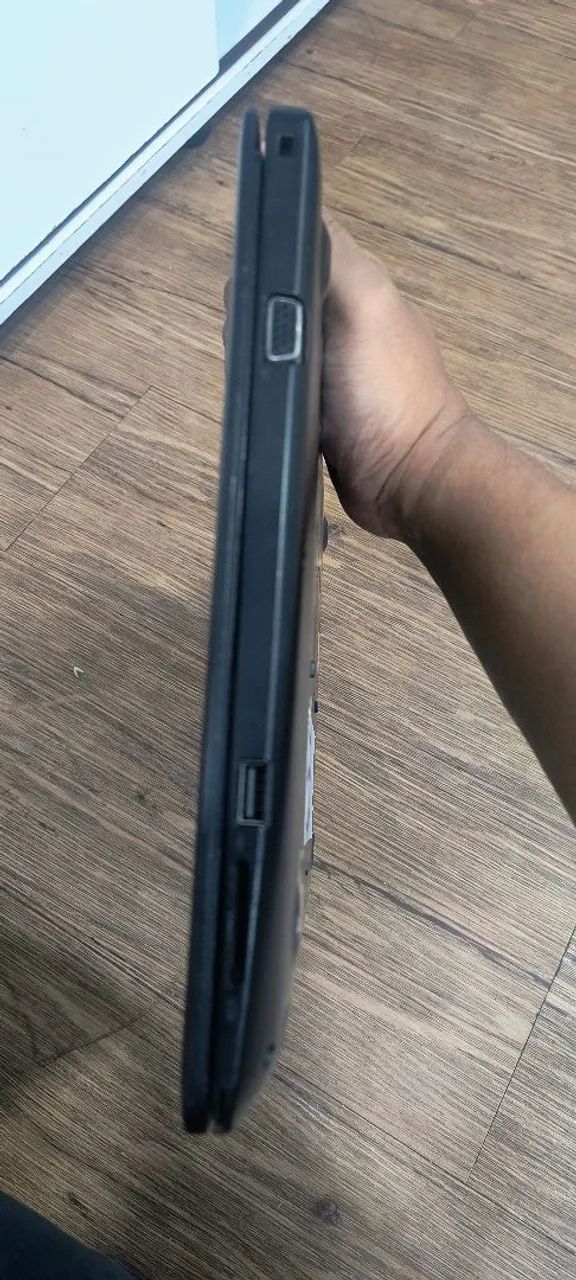 Notebook Dell 3490 - I5 oitava geração - 8GB RAM - SSD NVME 256GB - Foto 4