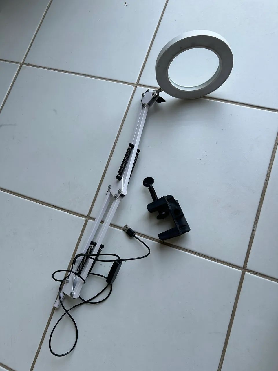 Lupa Estética Articulável sem luz 