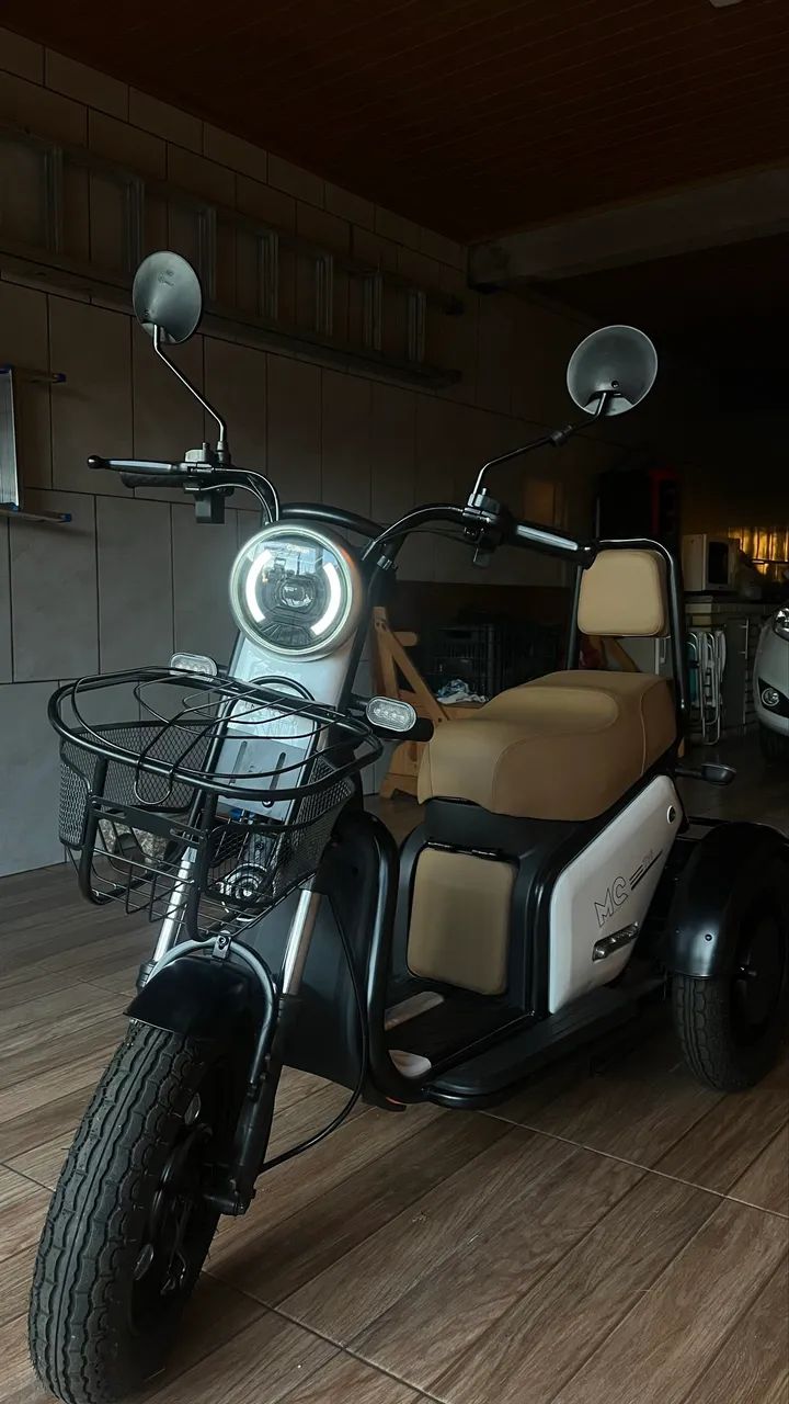 Triciclo Elétrico 