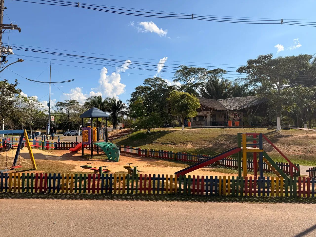TERRENO À VENDA NO HARPIA RESIDENCIAL