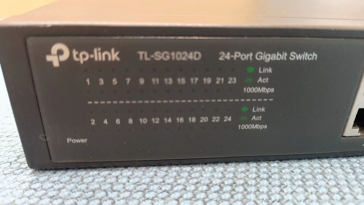 Switch 24 portas TP-Link TL-SG1024D - Gigabit
